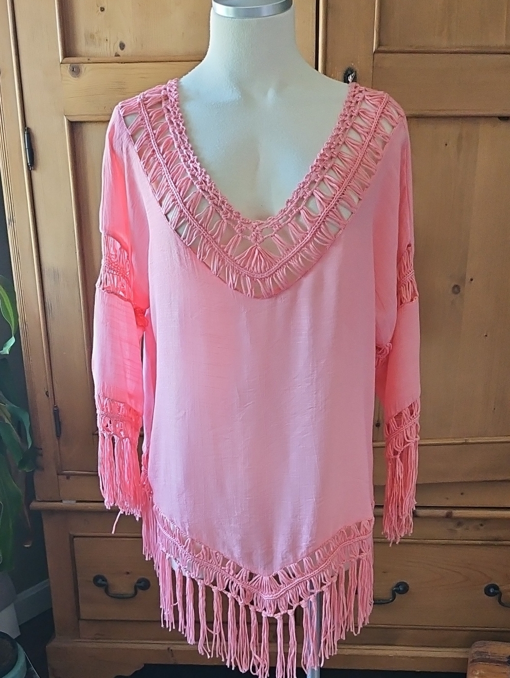 Essentials By Sioni Macrame Tunic/ Coverup Coral Size M